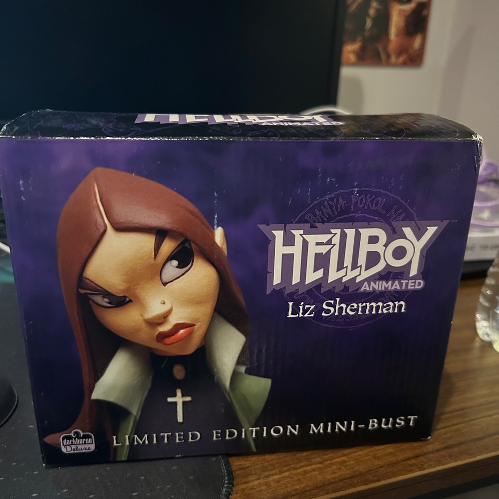 Hellboy Animated - Liz Sherman Mini Bust - Limited Edition NIB Sealed